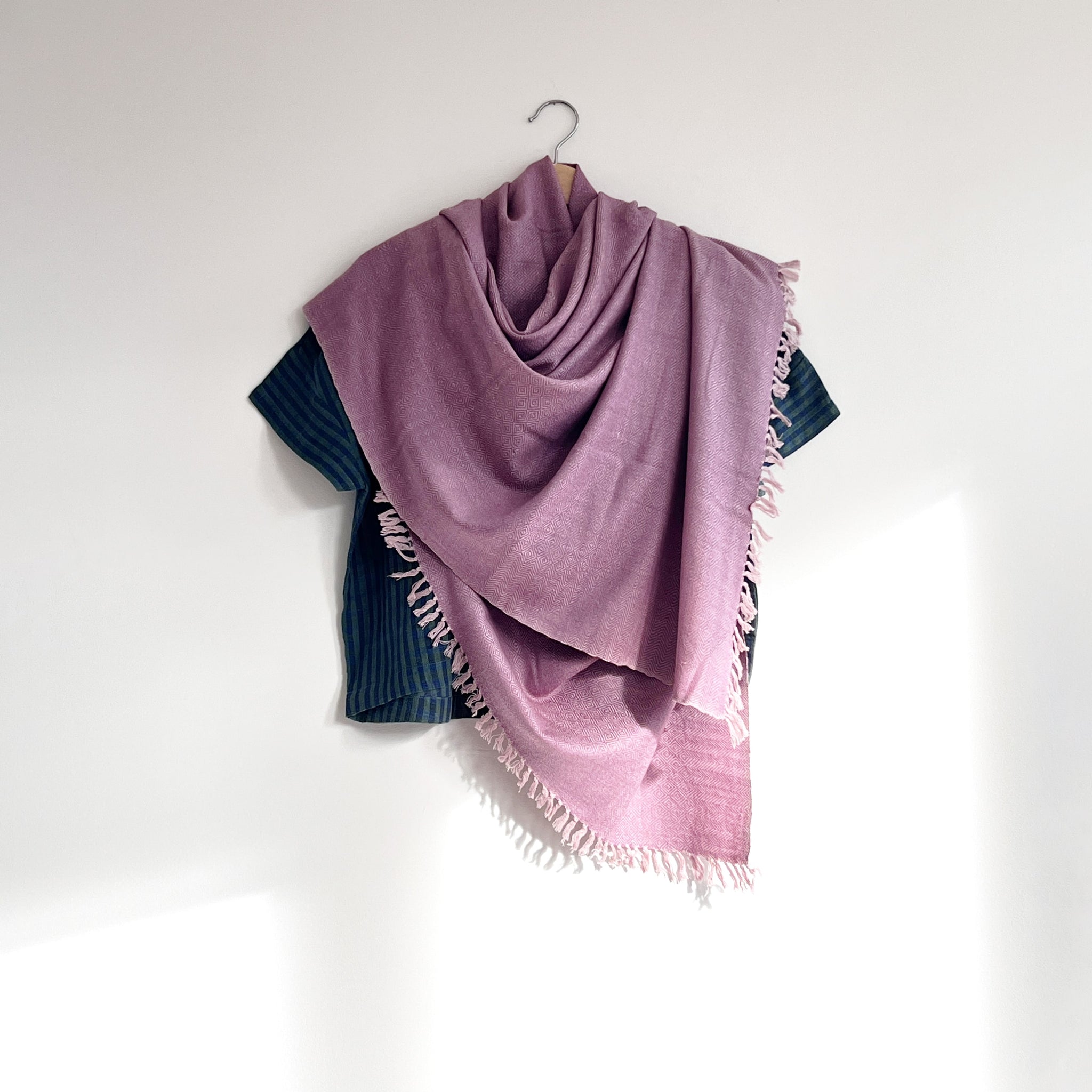 Shawl / Azalea Handloom Merino Wool